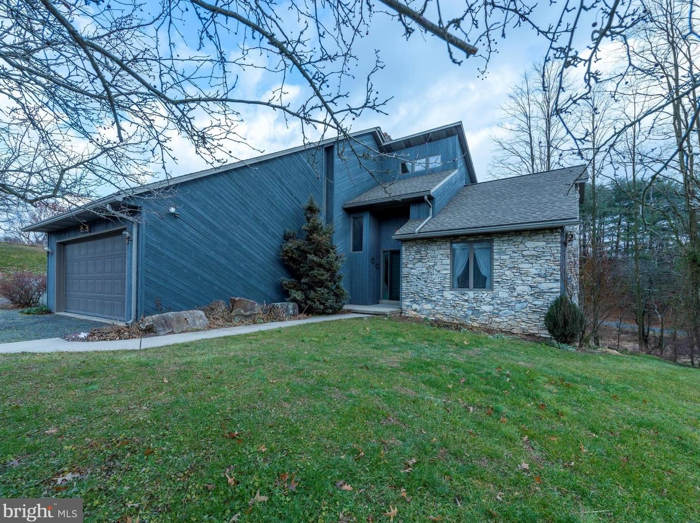 95 Martins Rd, Lincoln Colliery, PA 17963