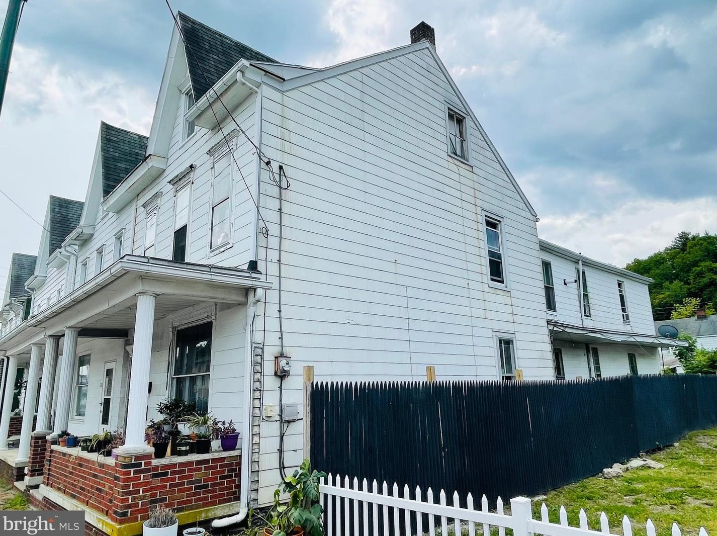 210 N 2nd St, Arnots Addition, PA 17970