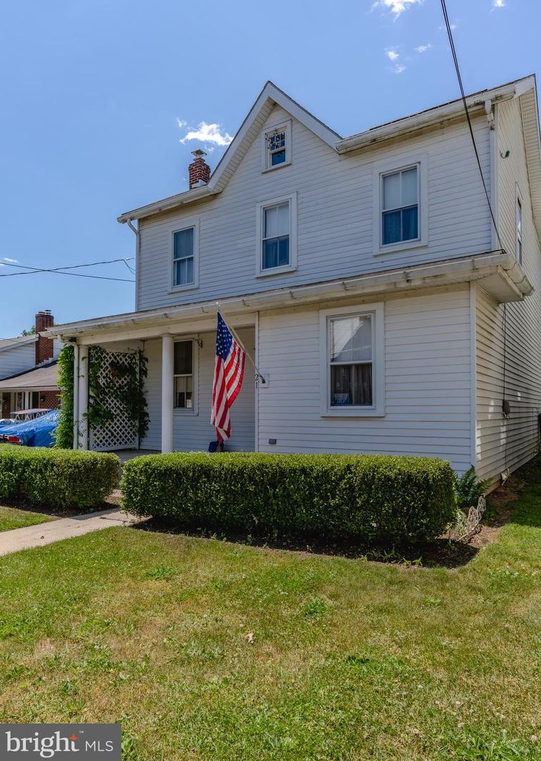 21 N Market St, Kepner, PA 17960