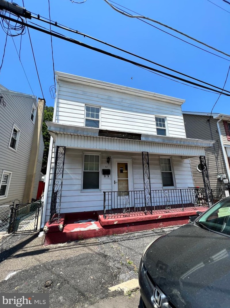 32 W Ogden St, Preston Hill, PA 17935