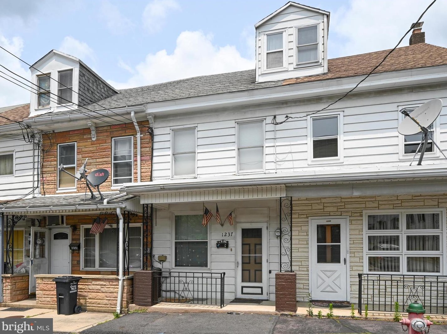 1237 E Pine St, Glendon, PA 17948