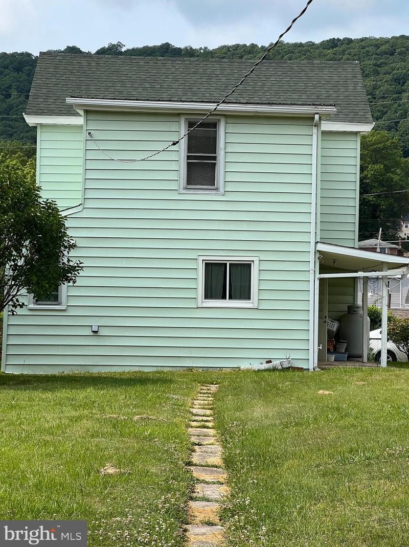 6 Cherry St, Ashland, PA 17921