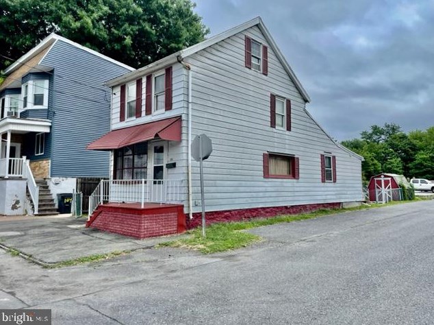 100 John St, Preston Hill, PA 17935-1702