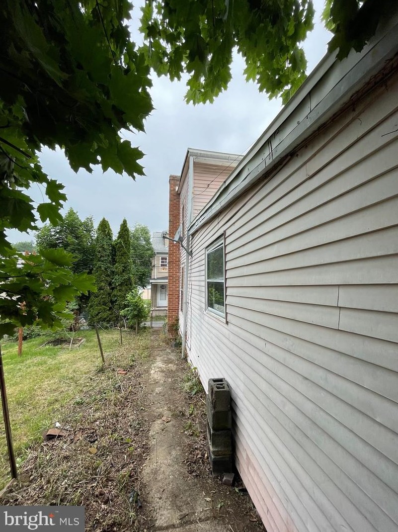 405-407 5th St, Port Carbon, PA 17965