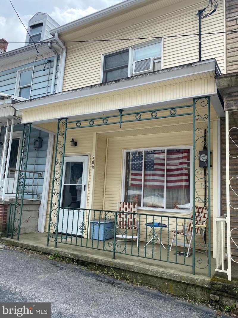 208 Coal St, Yatesville, PA 17976-2605
