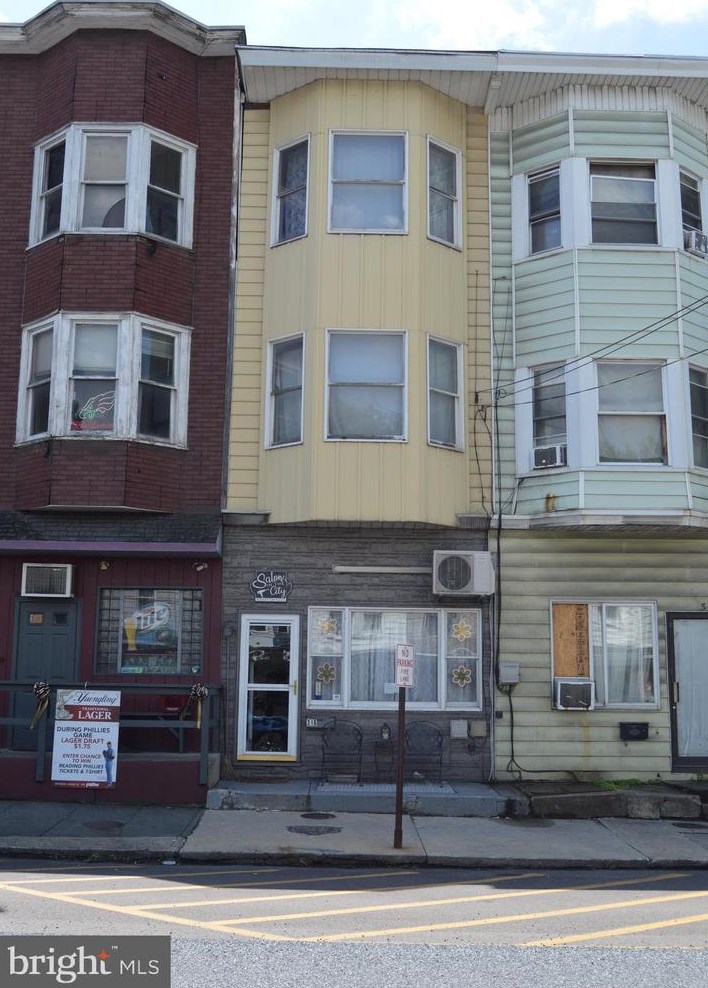 316 W Centre St, Glendon, PA 17948