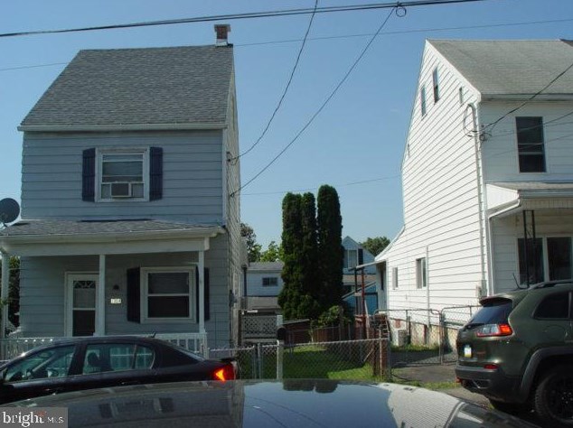 104 N Railroad Ave N, Frackville, PA 17931