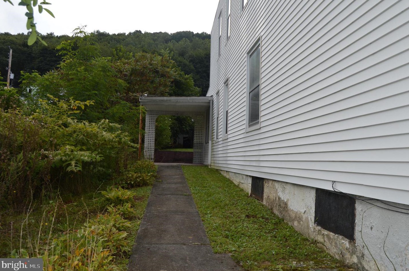 235 Main St, Preston Hill, PA 17935-1705