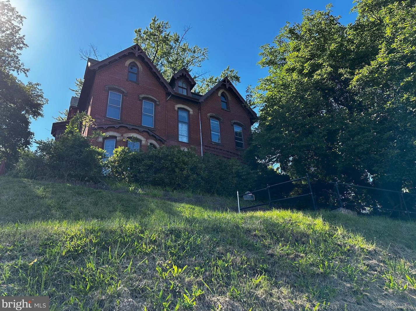 315 S Centre St, Primrose, PA 17901