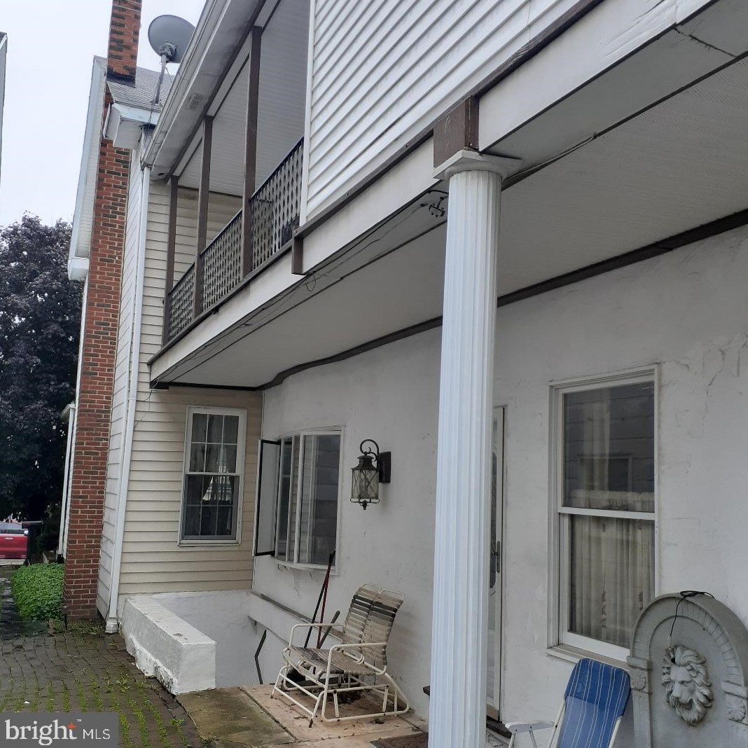 305 Cherry St, Yatesville, PA 17976-2118