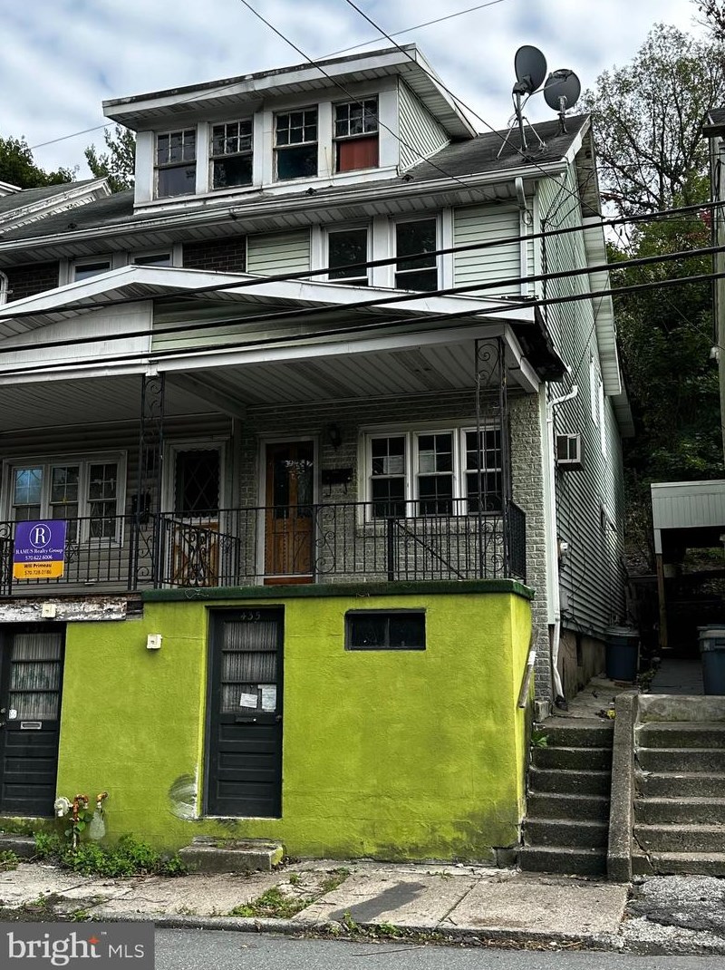 435 Nichols St, Primrose, PA 17901
