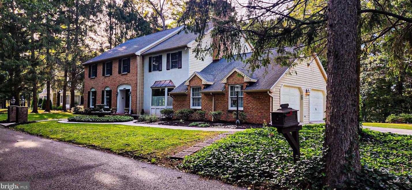 17 Cottage Hill W, Primrose, PA 17901