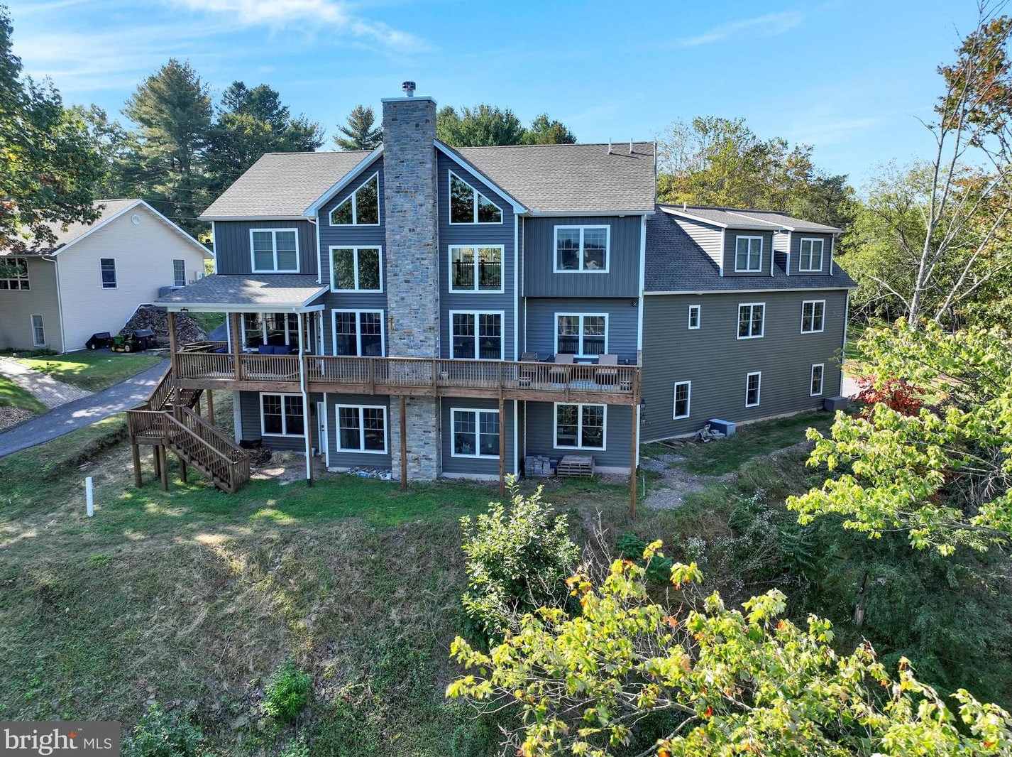 953 Lone Star Dr, Brommerstown, PA 17922