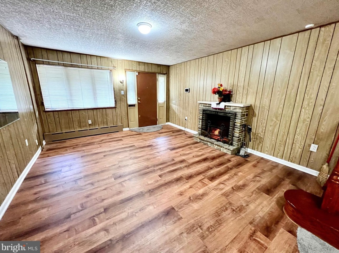 613 E Norwegian St, Primrose, PA 17901