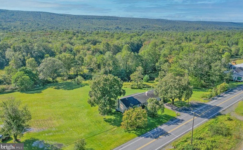 3340 Summer Valley Rd, Kepner, PA 17960-9374