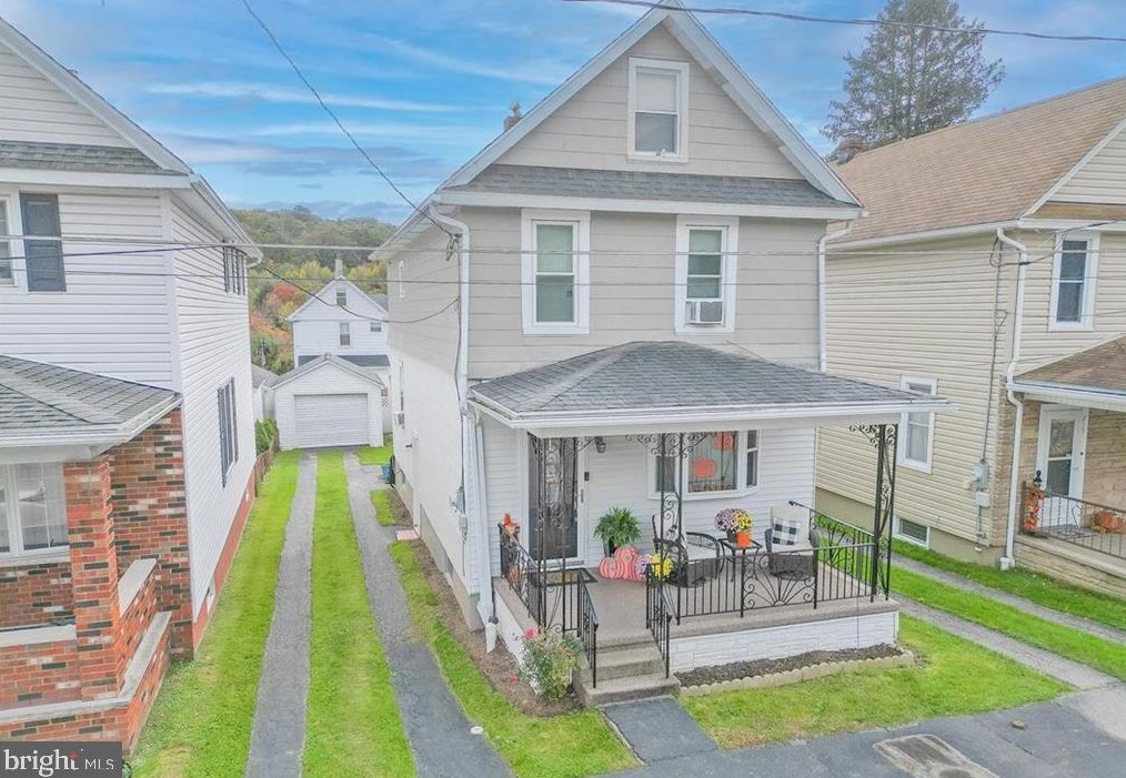 217 Green St, Brockton, PA 17925-8807