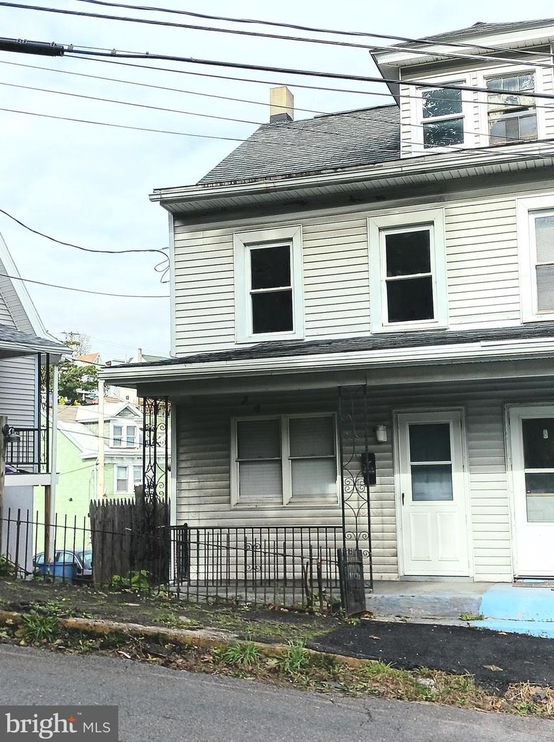 711 Wade Rd, Arnots Addition, PA 17970
