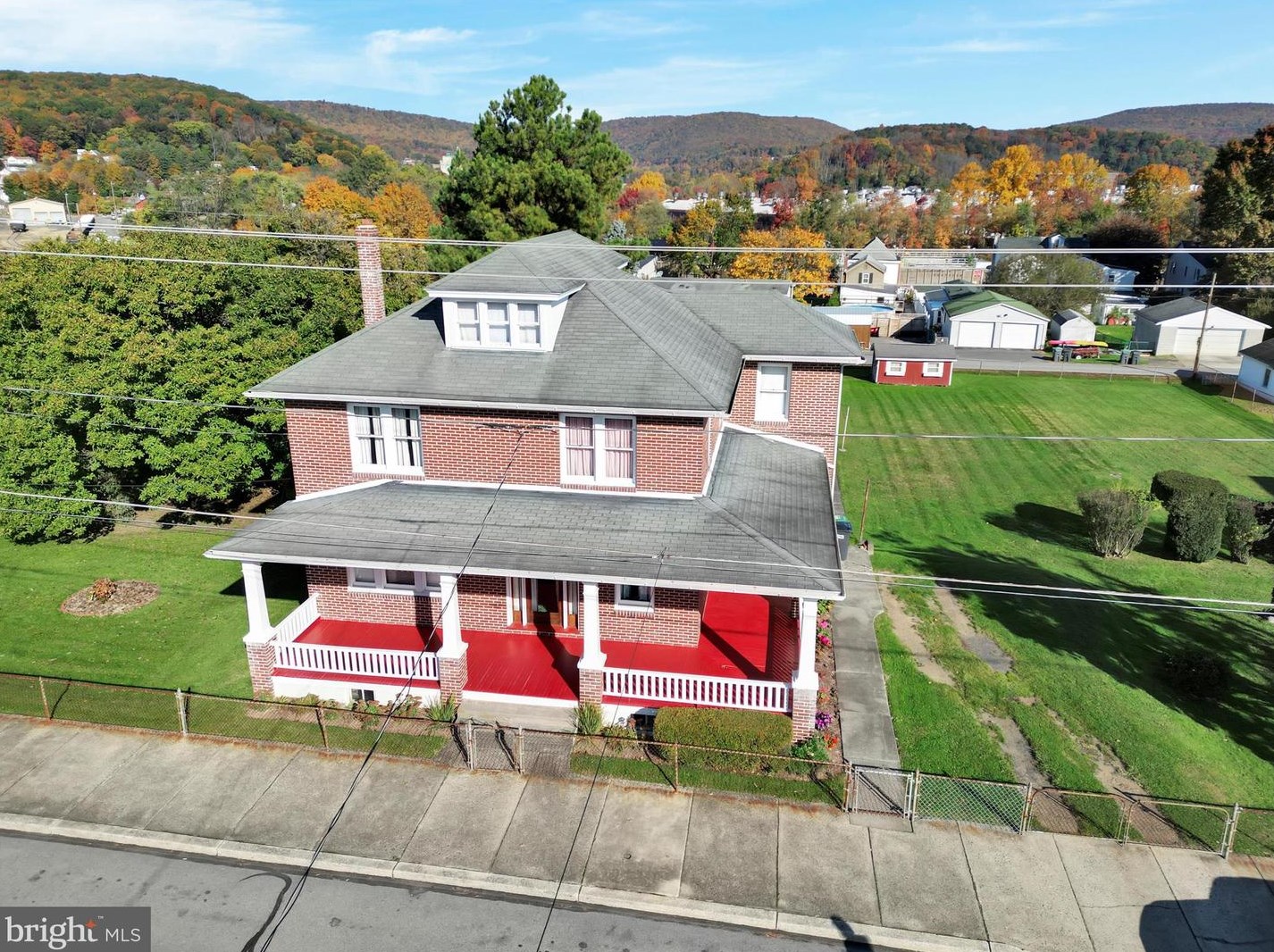 48 Schuylkill St, West Cressona, PA 17929
