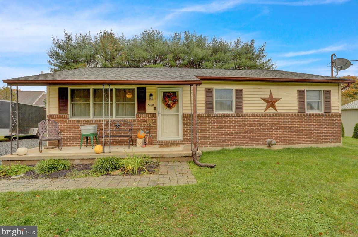 940 Albert Dr, Molino, PA 17961