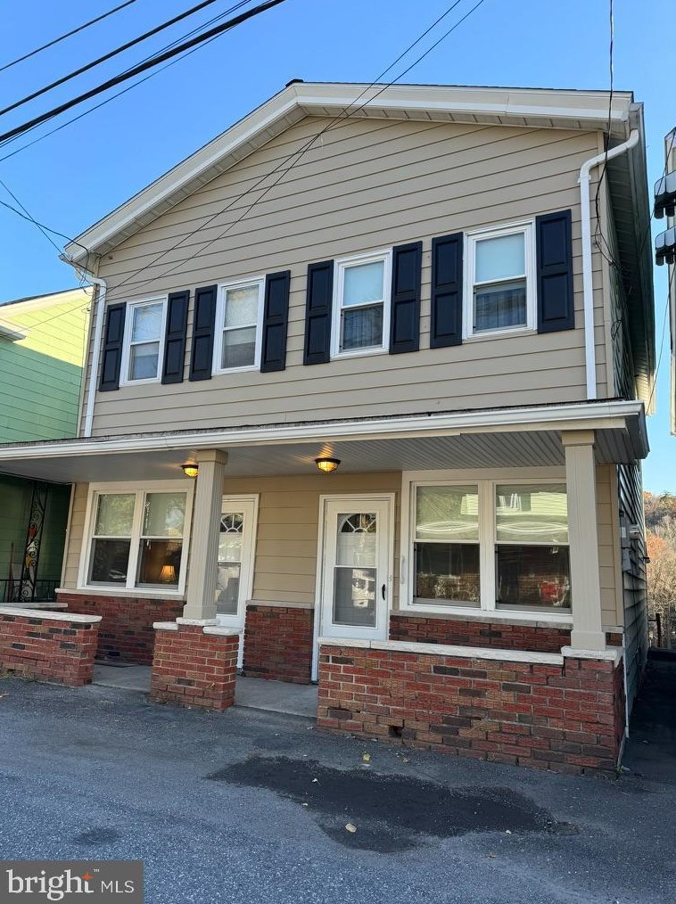 211 Valley St, Brockton, PA 17925