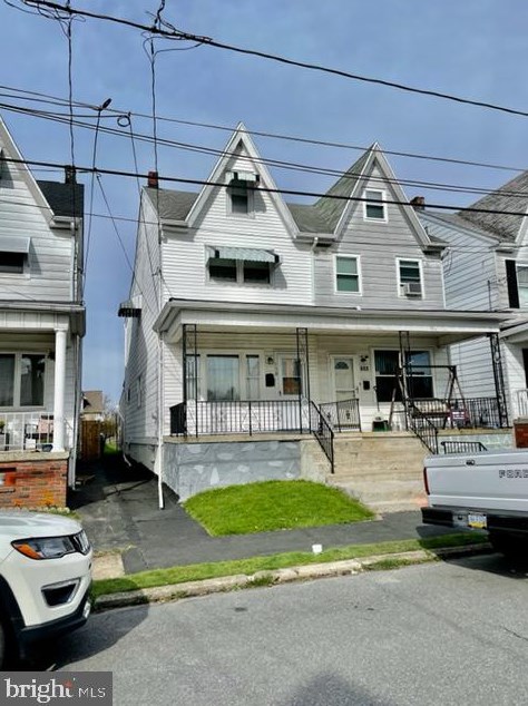 138 S 2nd St, Frackville, PA 17931