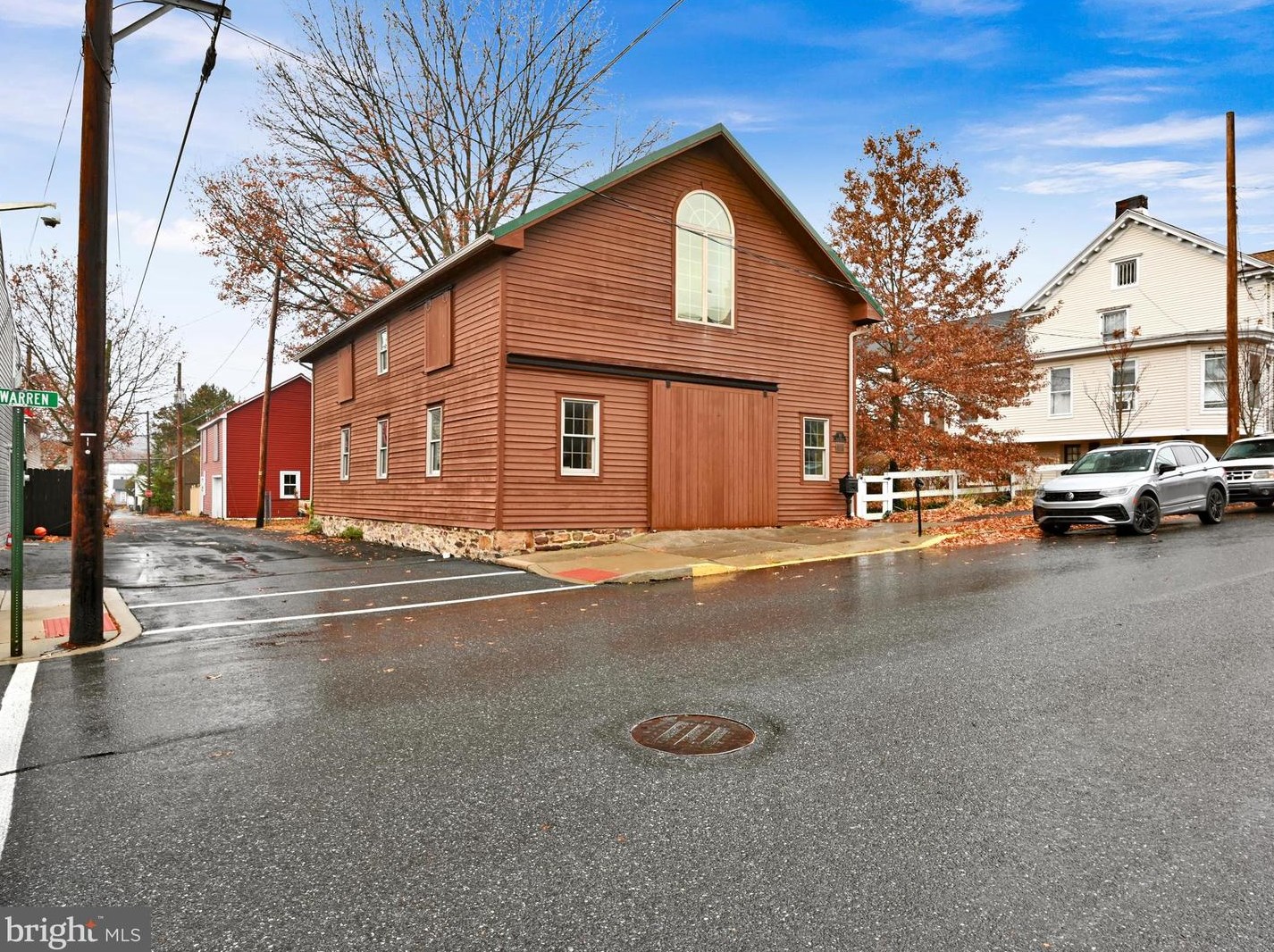 98 S Warren St, Molino, PA 17961