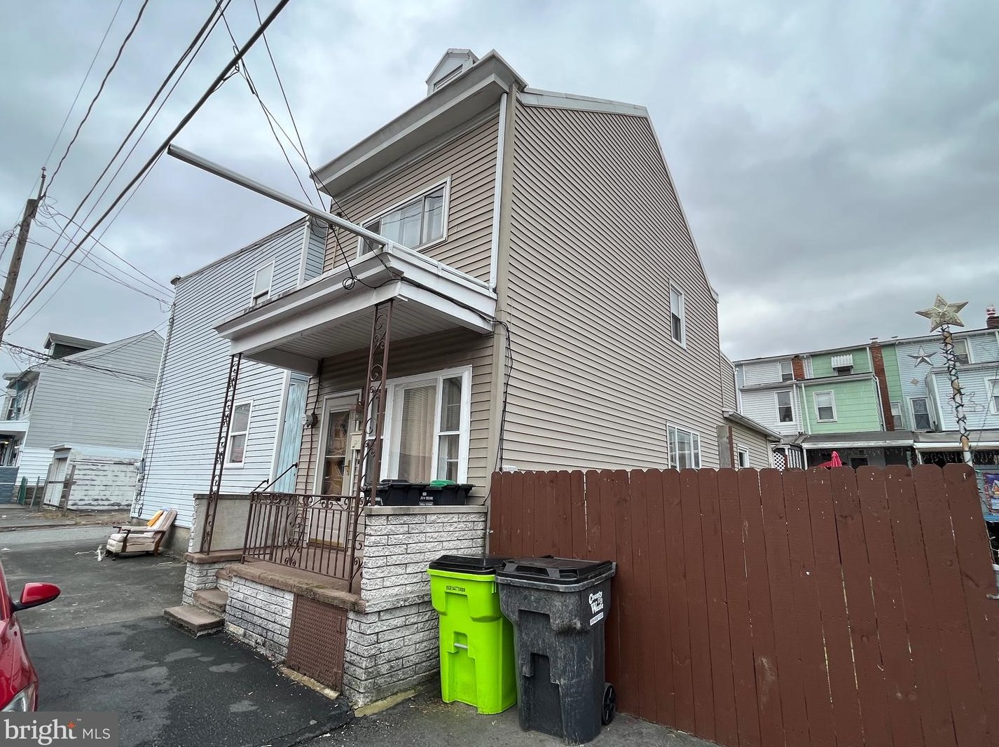 834 E Market St, Glendon, PA 17948
