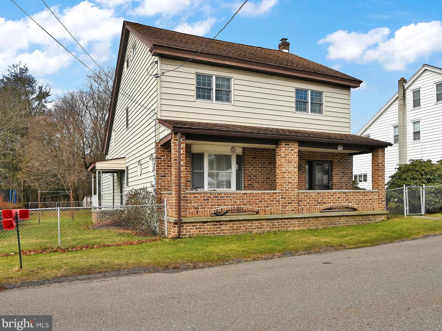 20 Willow Ln, Primrose, PA 17901