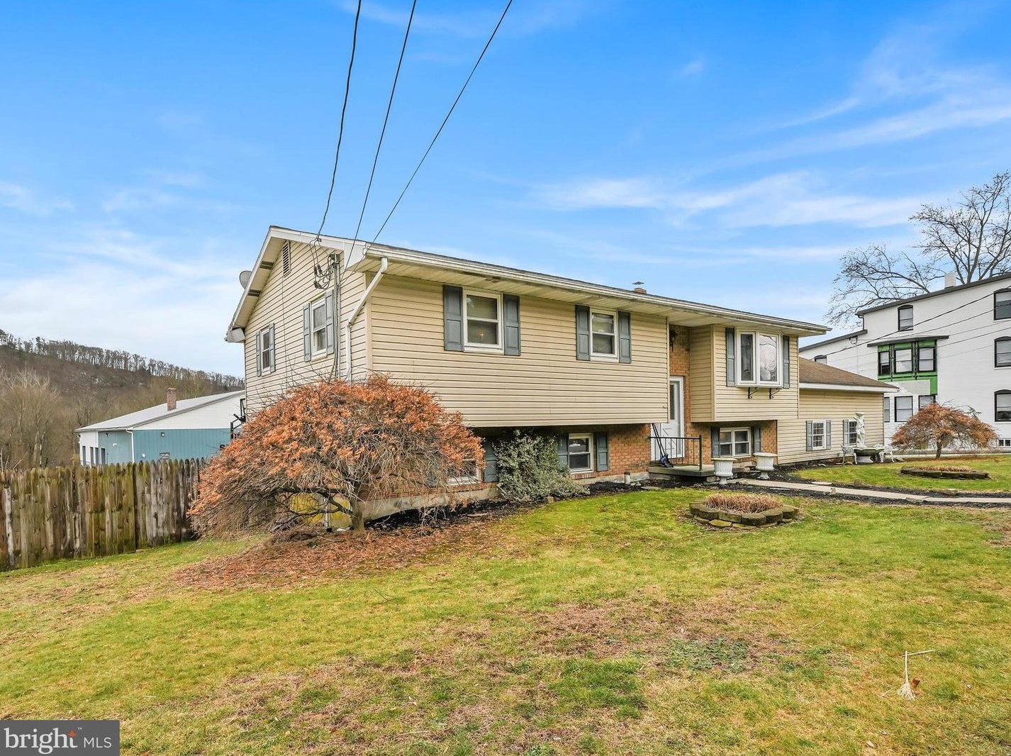 220 Liberty St, Schuylkill Haven, PA 17972-1706