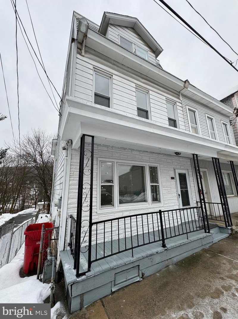 617 W Race St, Primrose, PA 17901