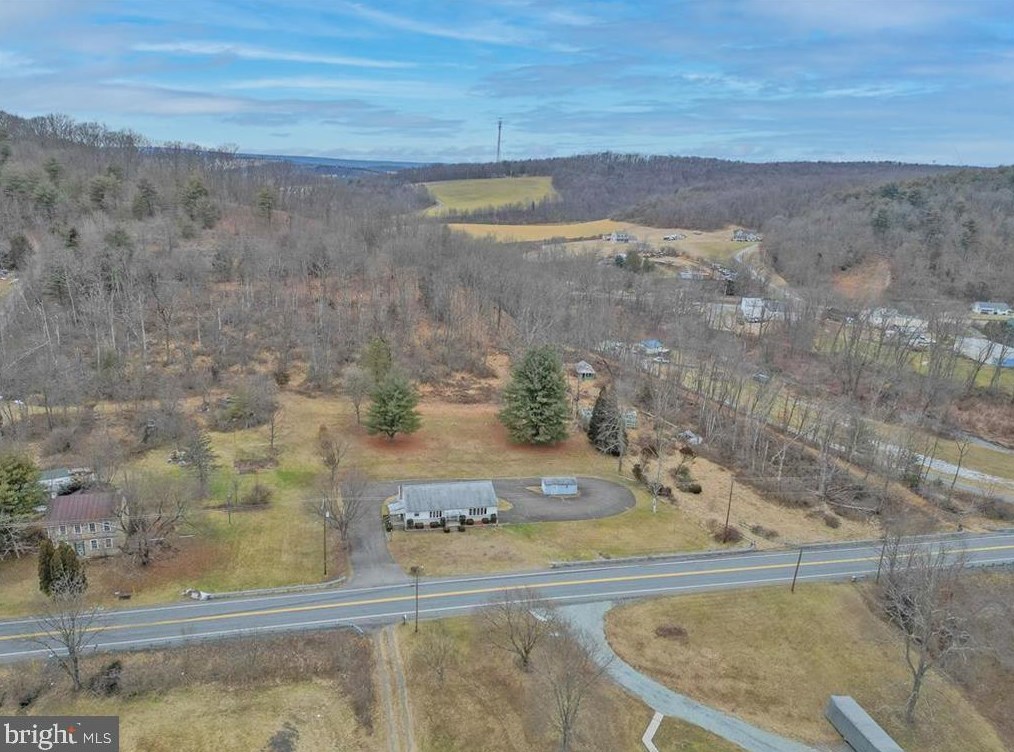 3513 Summer Valley Rd, Kepner, PA 17960