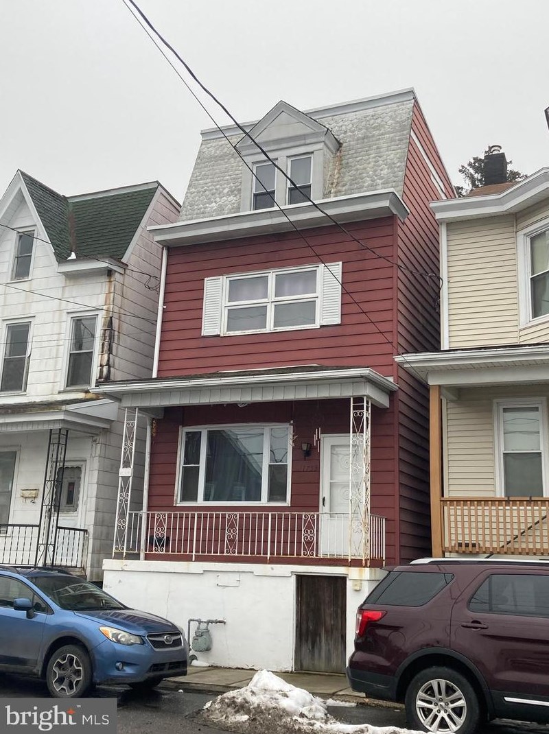 1753 W Norwegian St, Primrose, PA 17901