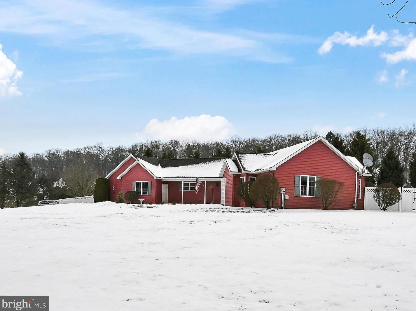 11 Sparrow Hawk Dr, Molino, PA 17961
