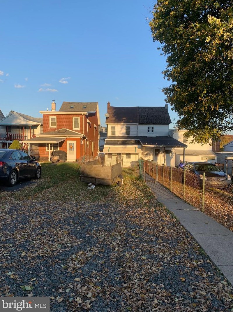 240 S Nice St, Frackville, PA 17931