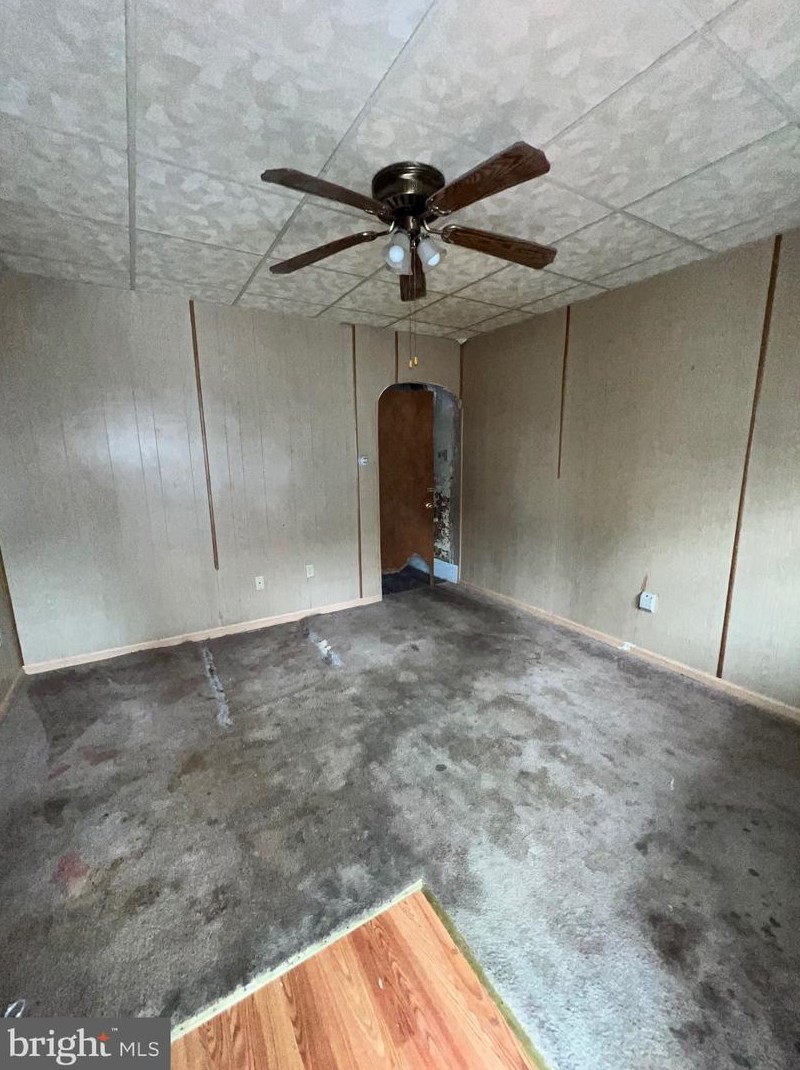 321 E Pine St, Glendon, PA 17948