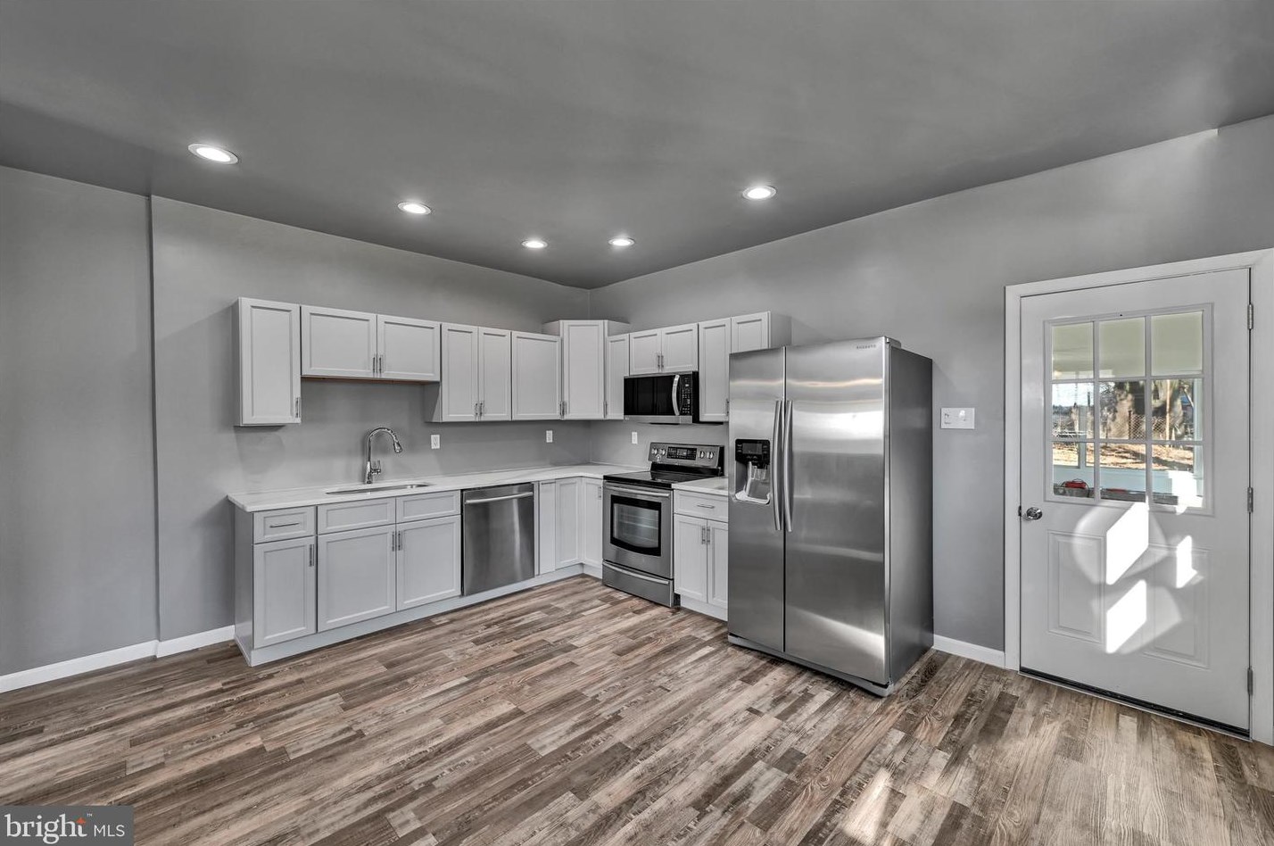 125 E Spring St, Frackville, PA 17931