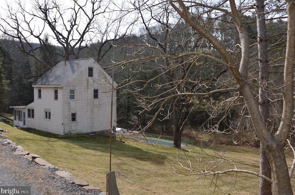 453 Pattersonville Rd, Pattersonville, PA 17967