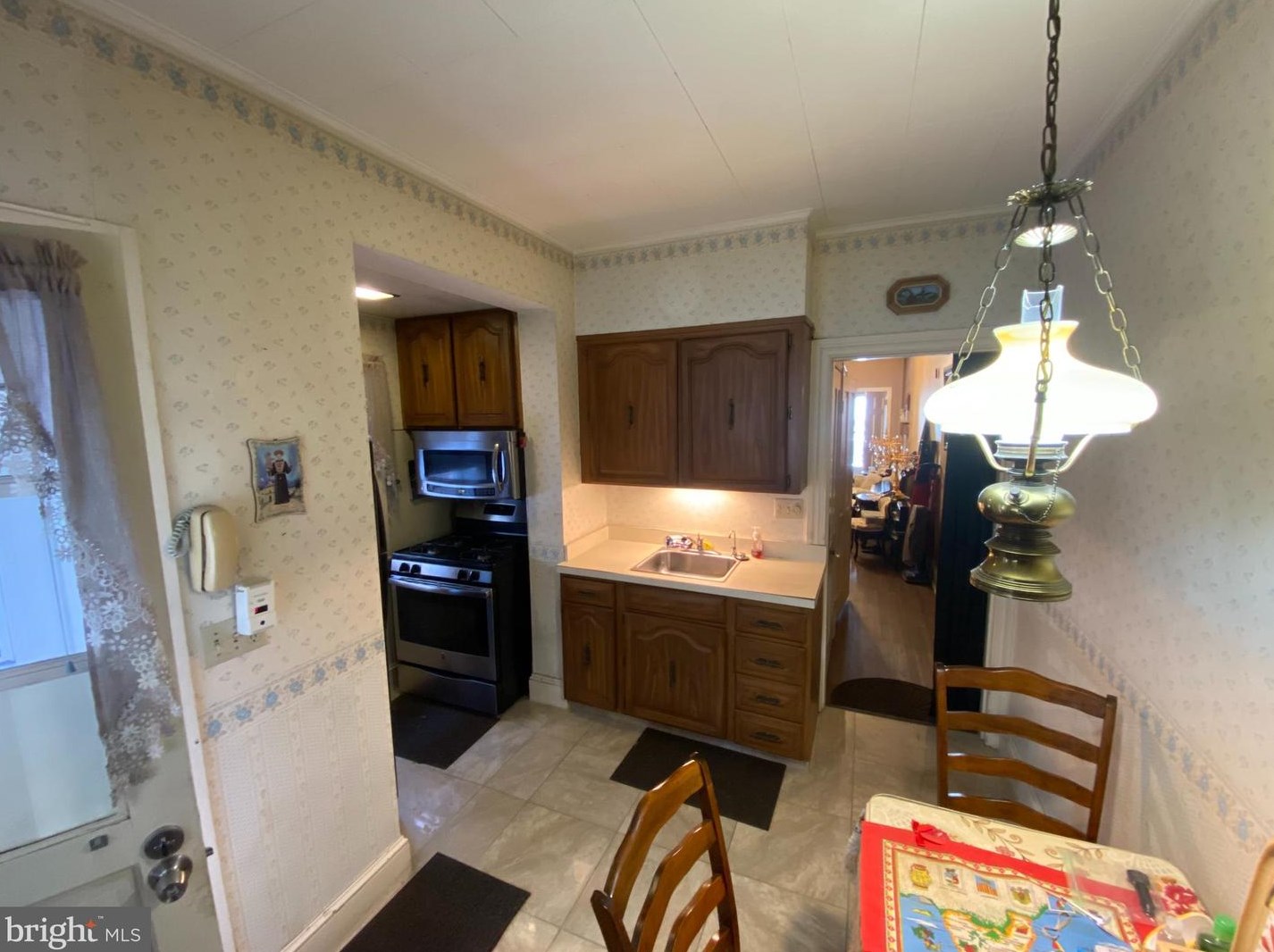 811 W Norwegian St, Primrose, PA 17901