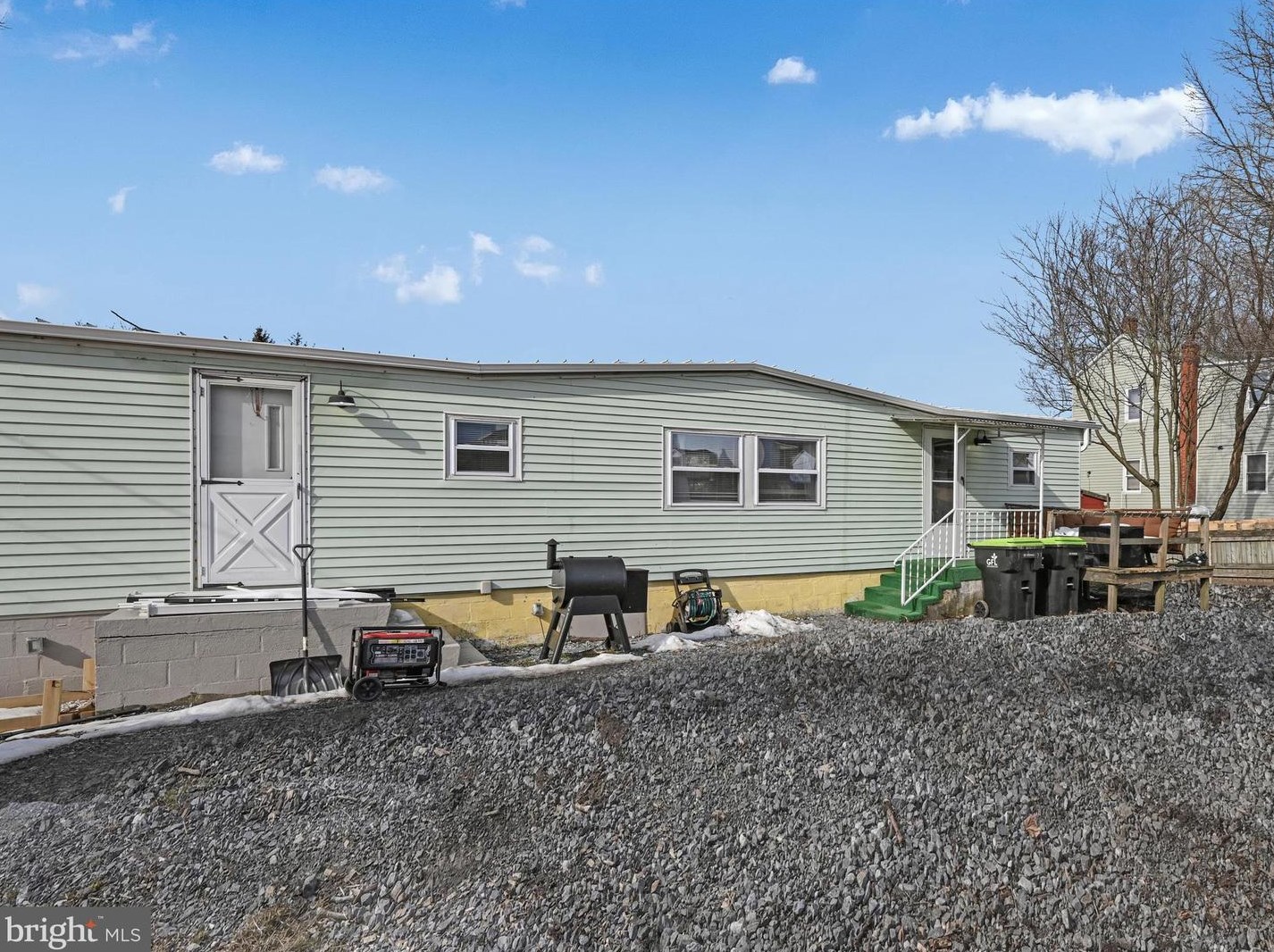 124 N Cherry St, Frackville, PA 17931