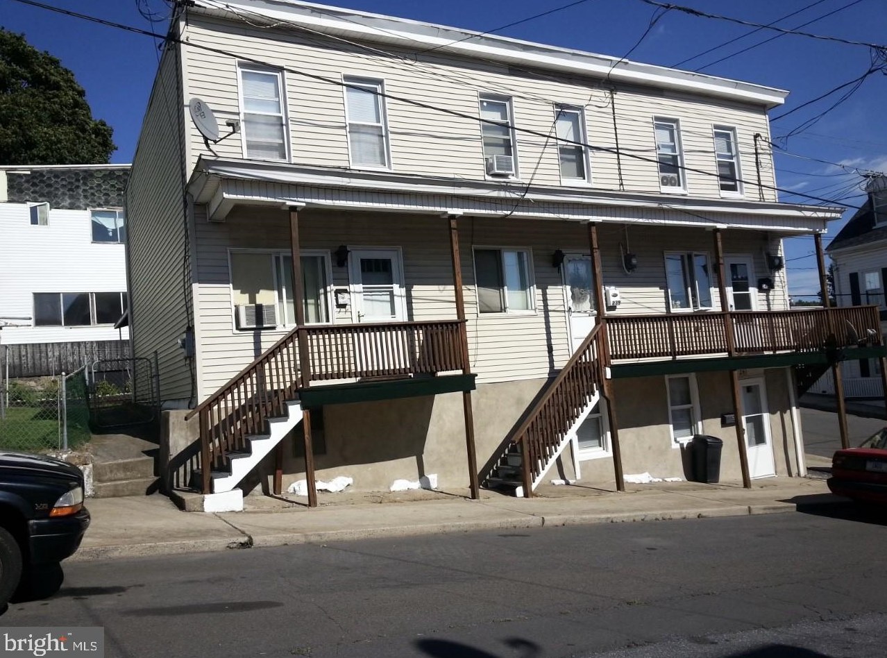 237 Chestnut St, Yatesville, PA 17976-2255