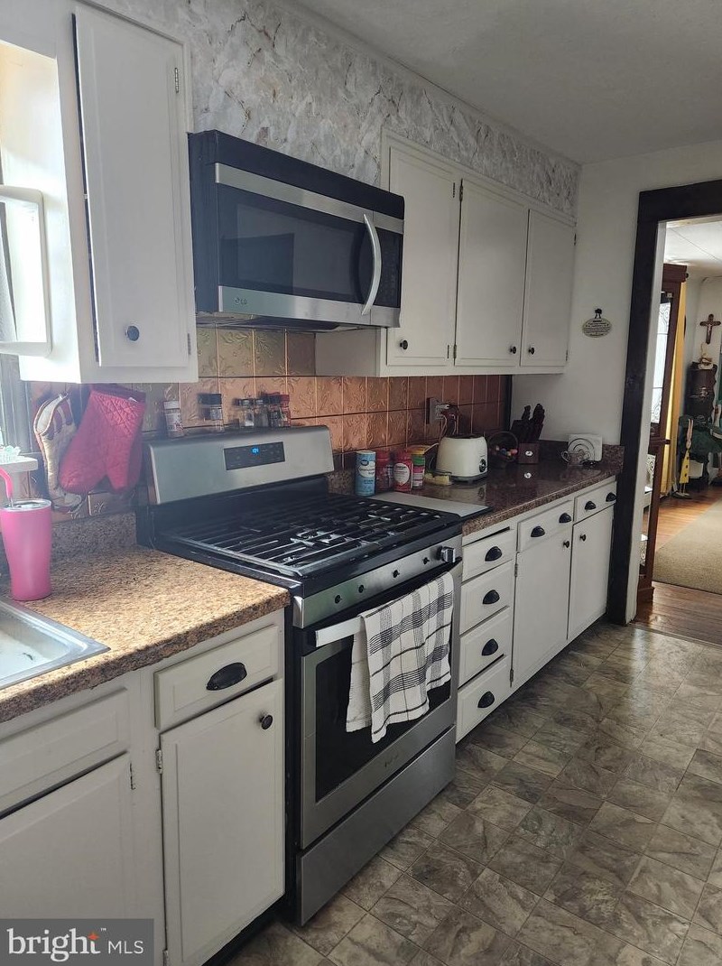 1410 W Norwegian St, Primrose, PA 17901