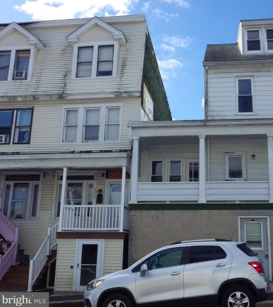 1310 Walnut St, Ashland, PA 17921-1712