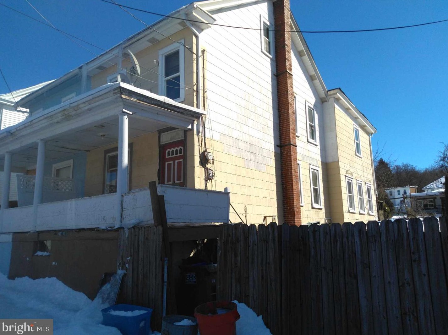 20 High St, Coaldale, PA 18218-1513