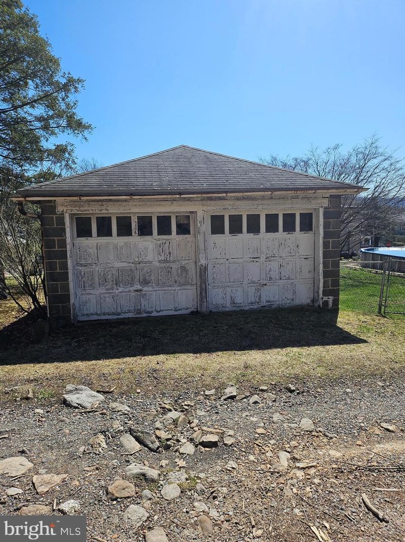 1513 E Grand Ave, Porter, PA 17980