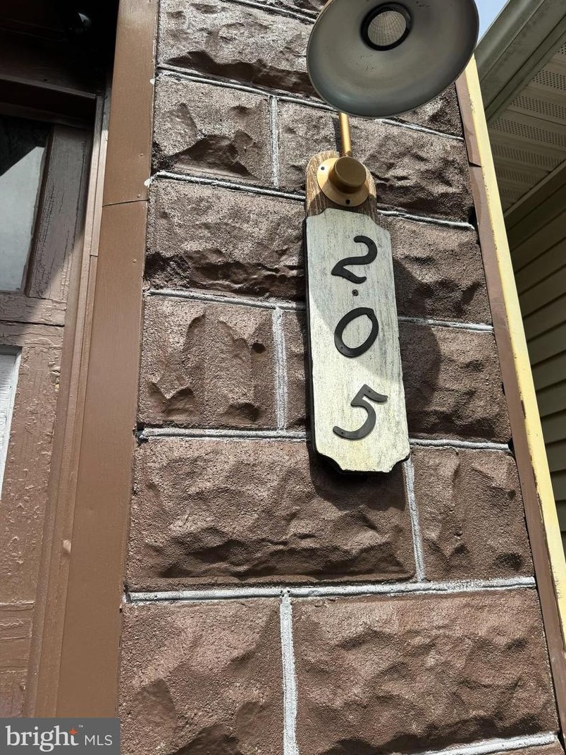 205 Atlantic St, Yatesville, PA 17976-2203