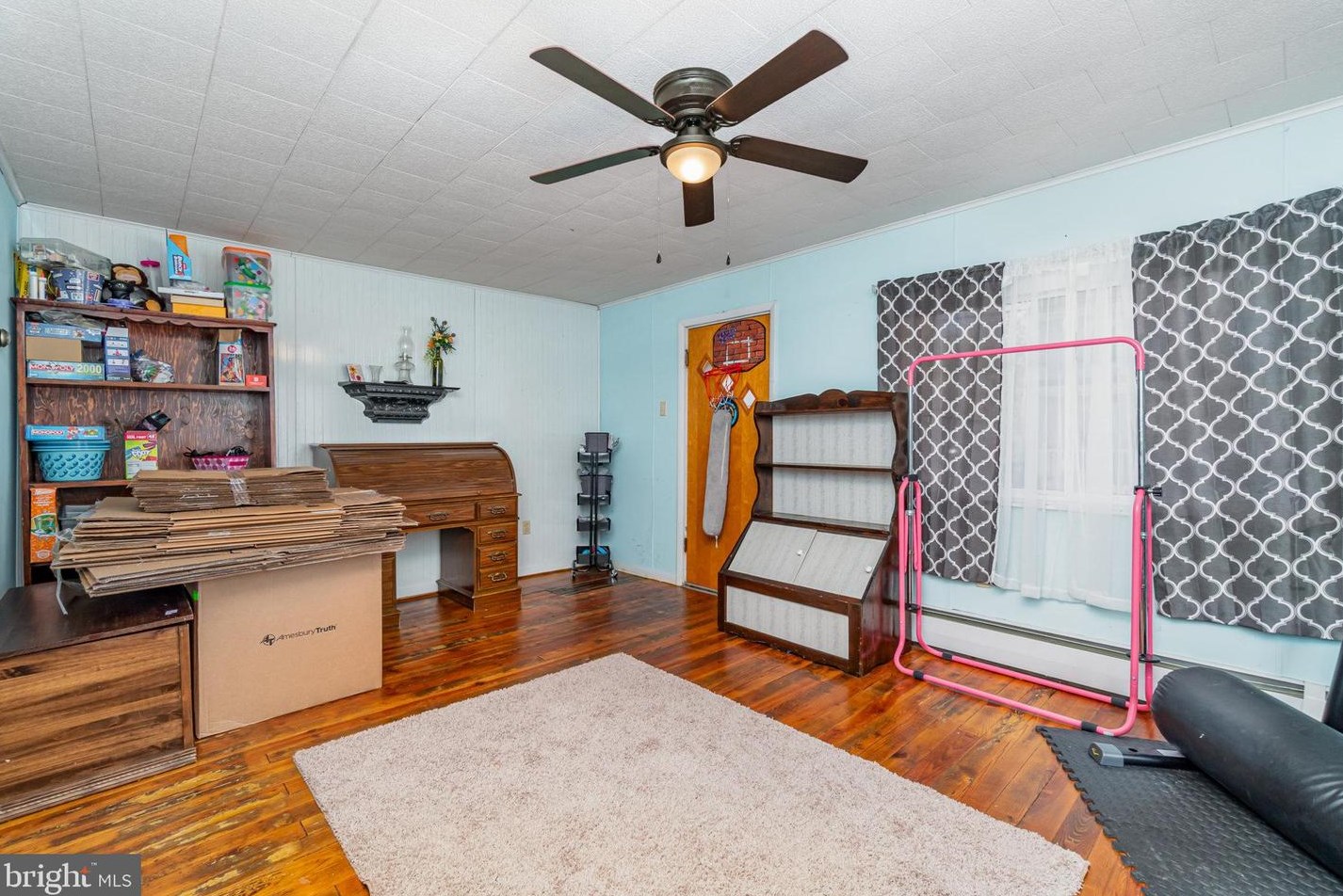 11 Snyder Ave, Porter, PA 17980-1813