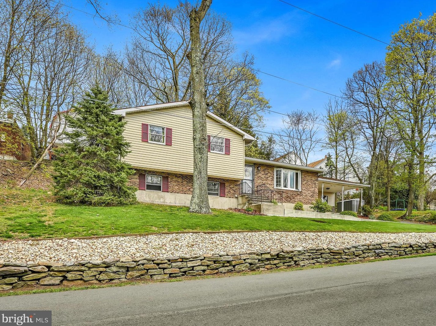 115 Pennsylvania Ave, Yatesville, PA 17976-1331