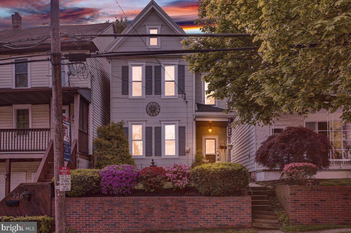 224 N Warren St, Molino, PA 17961