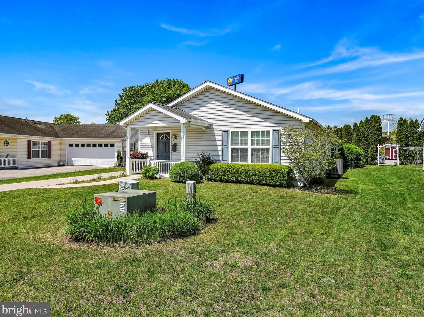 817 Canal Dr, Lincoln Colliery, PA 17963