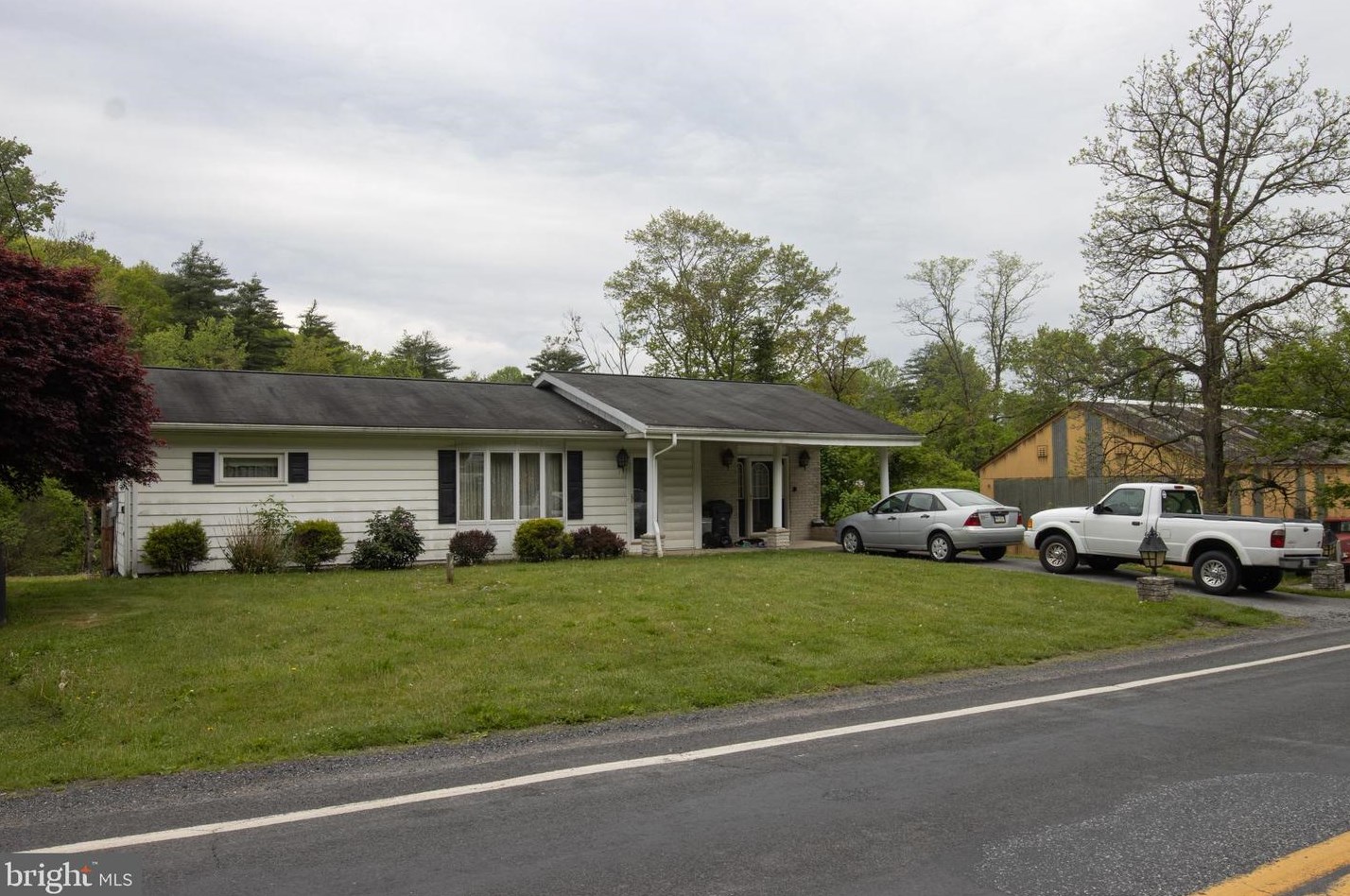 1 Ferndale Rd, Kaska, PA 17959